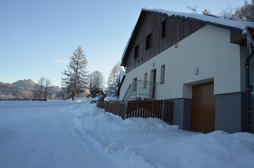 Jiřetín pod JedlovouHaus Tolstejn公寓 外观 照片
